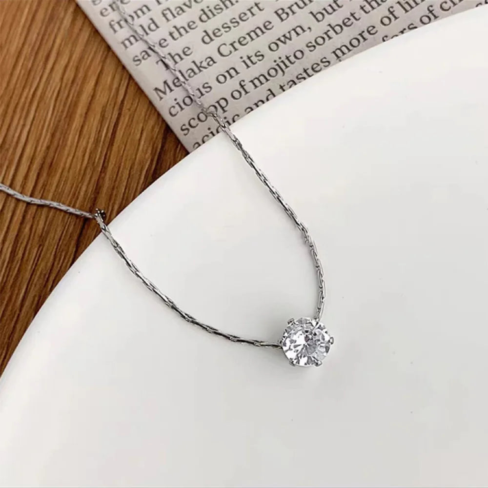 Stella Solitaire Necklace