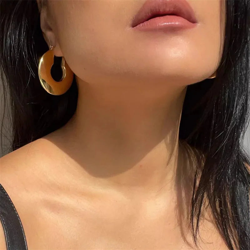 Vera Bold Hoops