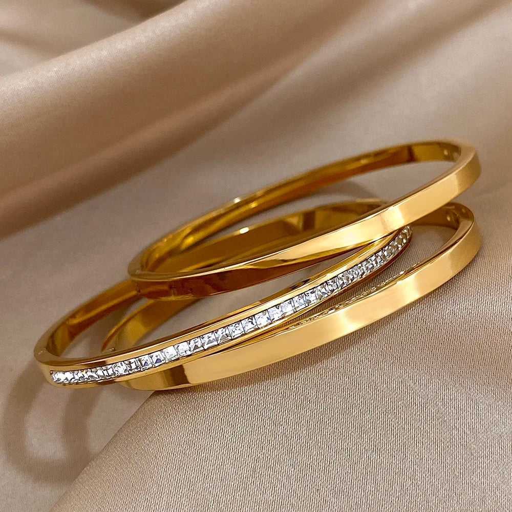 Nora Bangle