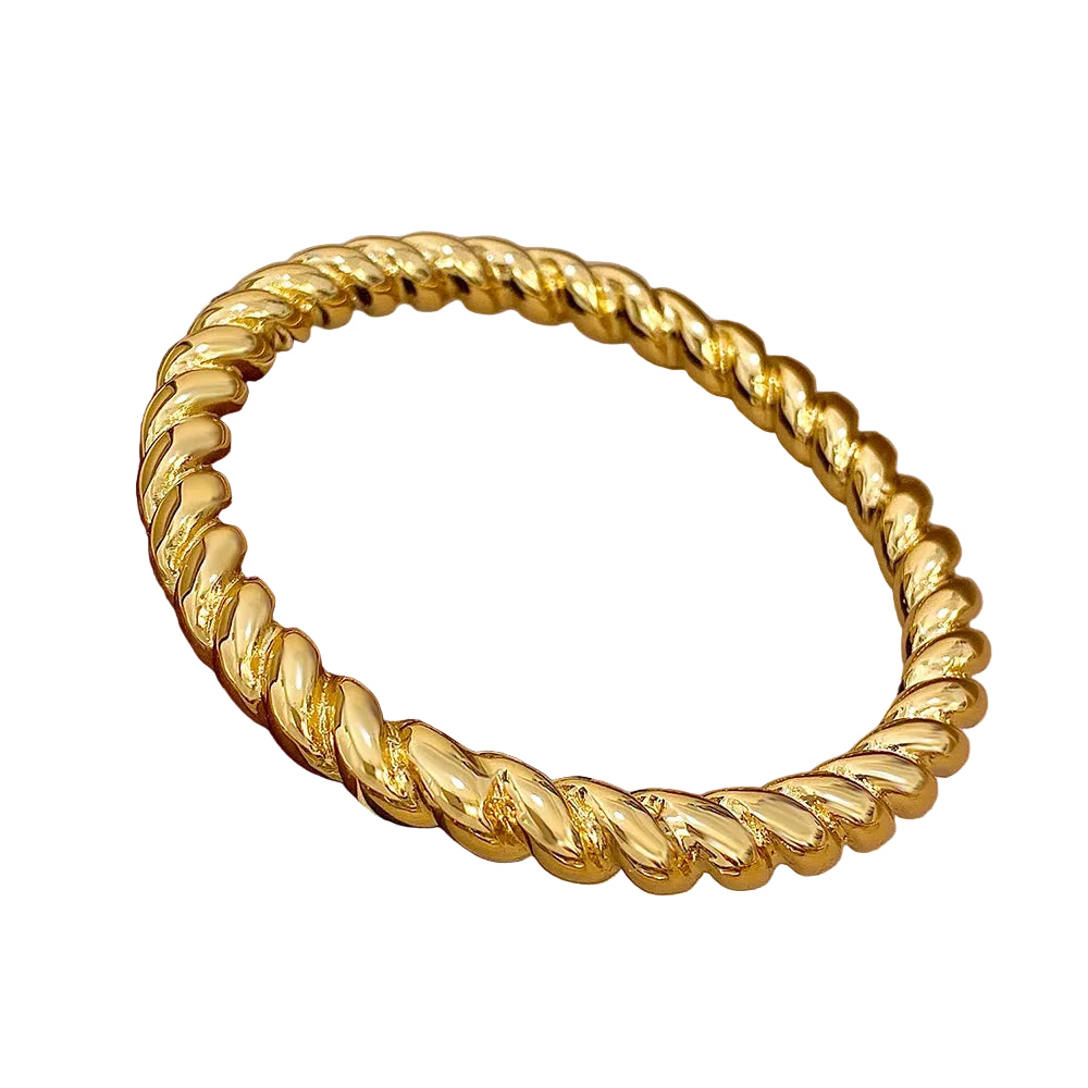 Lisa Twisted Bangle