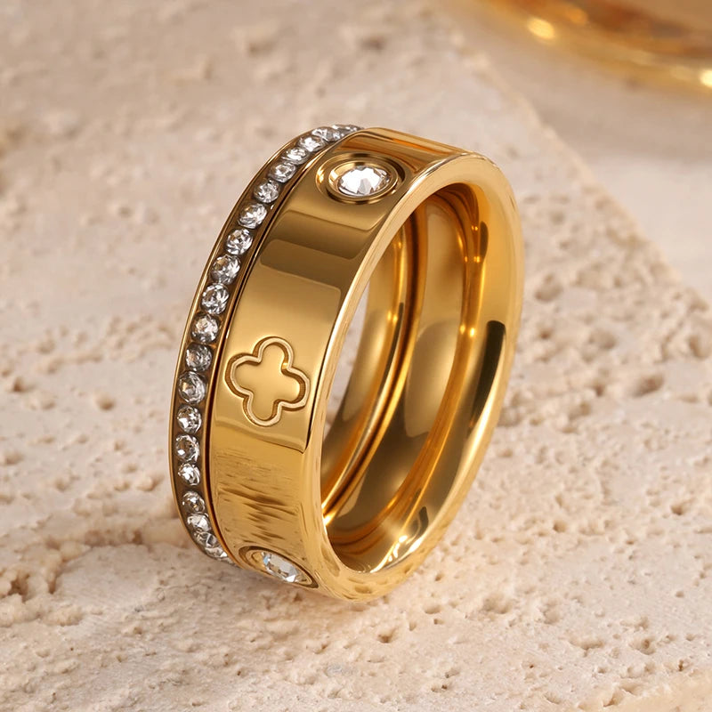 Lisa Clover Ring