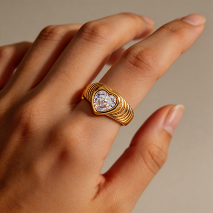 Martina Heart Ring
