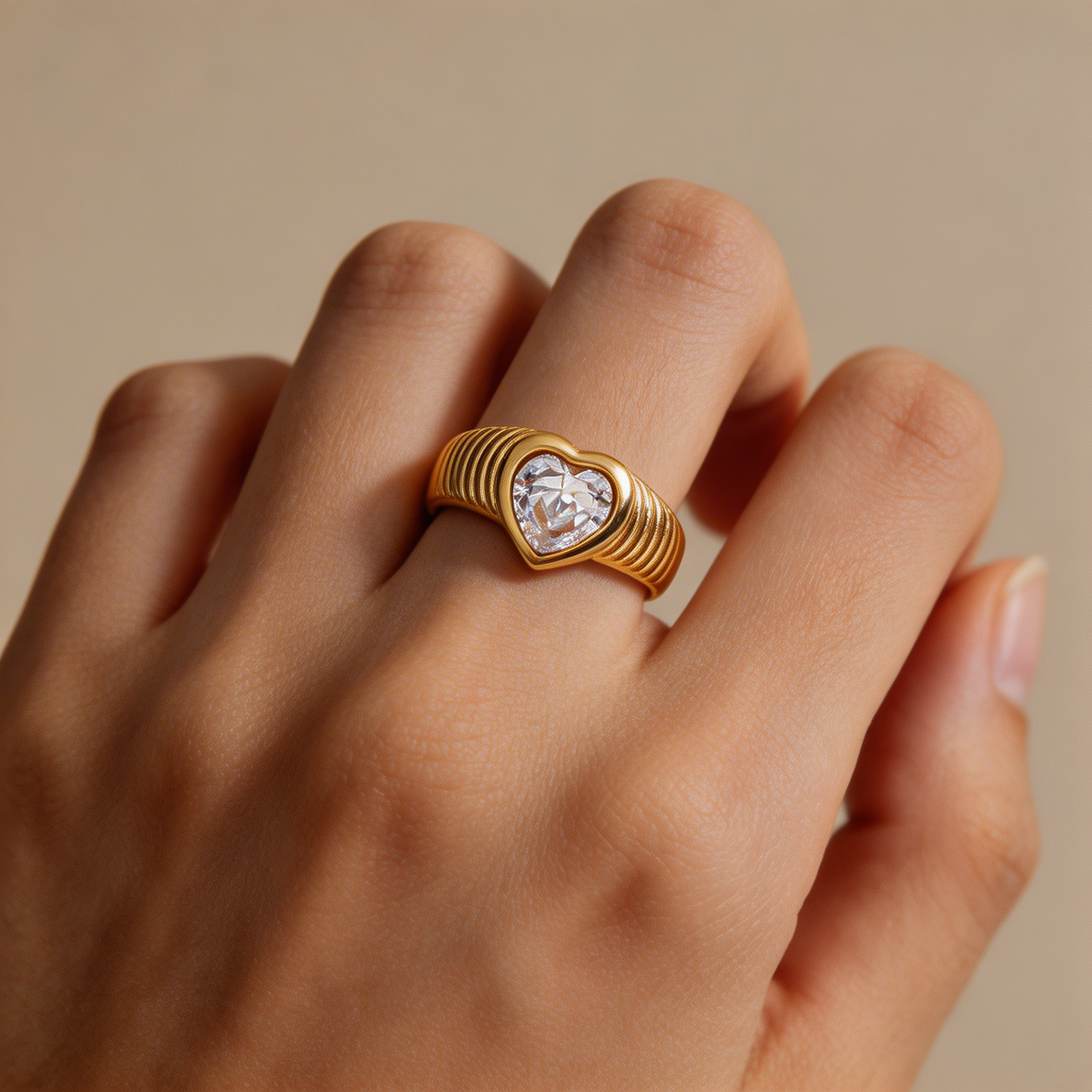 Martina Heart Ring